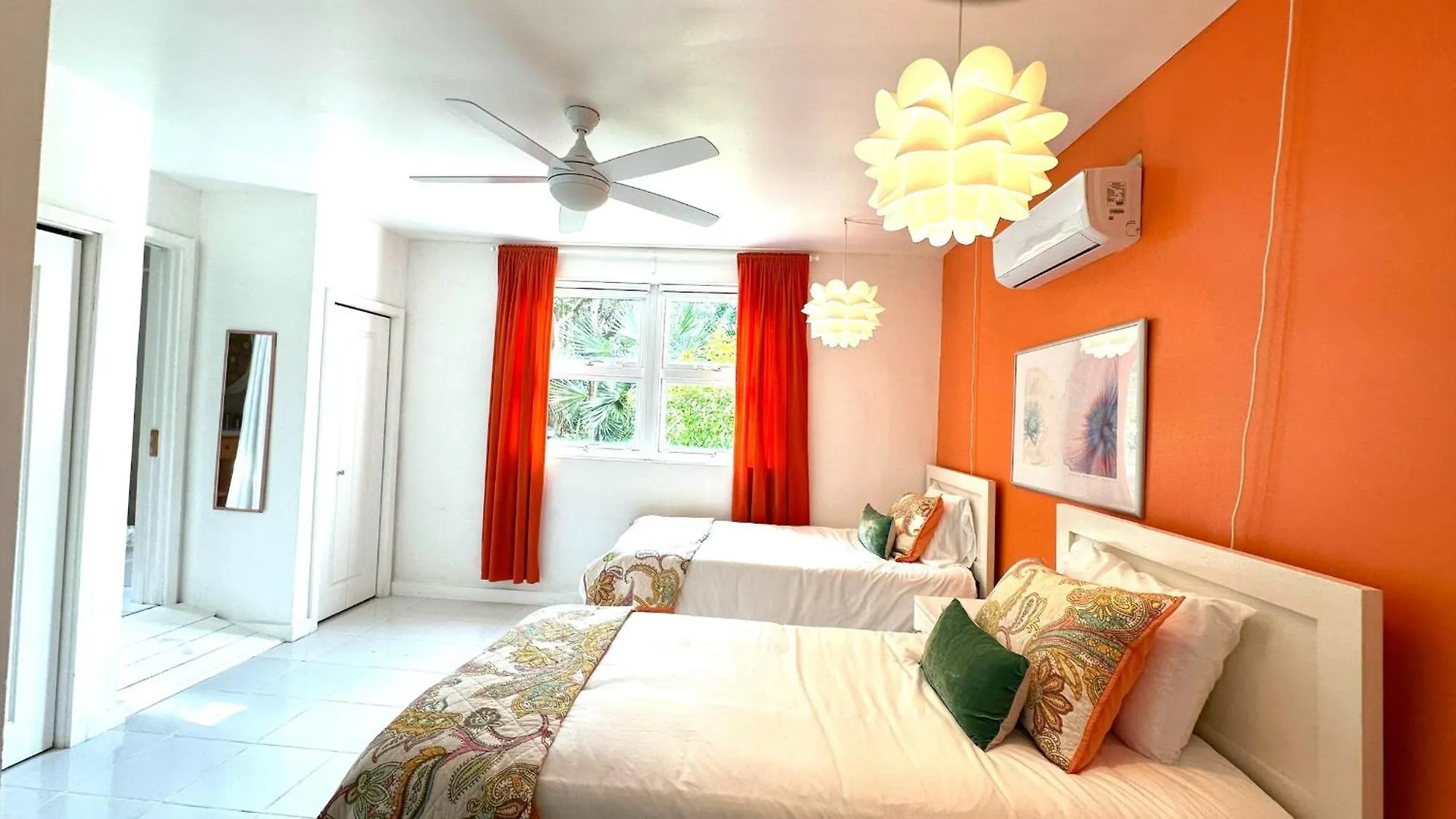 Bahama Mama Home Governor's Harbour